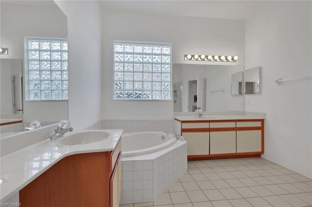 12793 Yacht Club CIR, Fort Myers, FL 33919