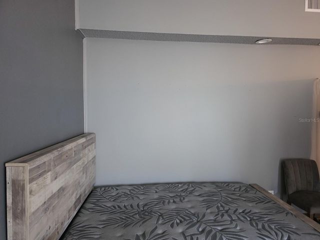 5451 SWEETWATER TERRACE CIRCLE, Tampa, FL 33634