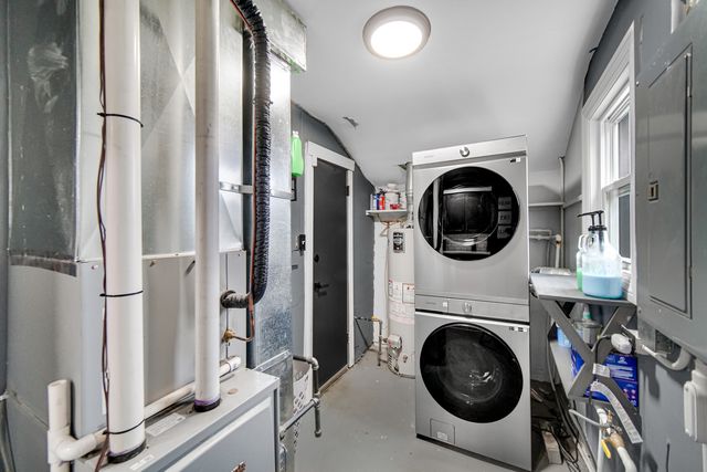 920 Theresa Lane, Chicago Heights, IL 60411