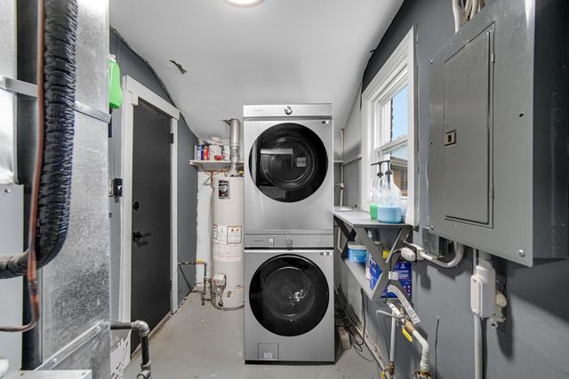 920 Theresa Lane, Chicago Heights, IL 60411