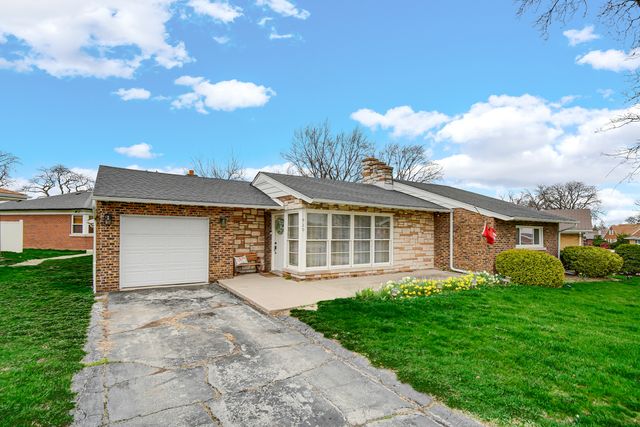 920 Theresa Lane, Chicago Heights, IL 60411