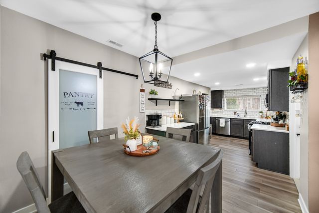 920 Theresa Lane, Chicago Heights, IL 60411