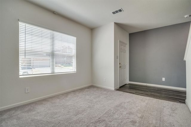 731 Yorkshire Drive, Lavon, TX 75166