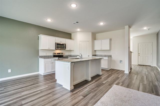 731 Yorkshire Drive, Lavon, TX 75166