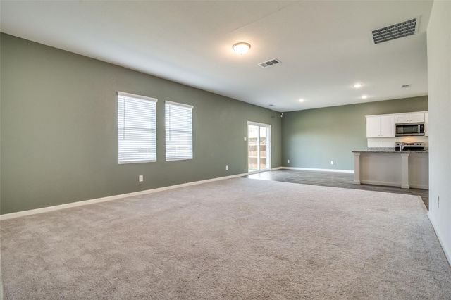 731 Yorkshire Drive, Lavon, TX 75166