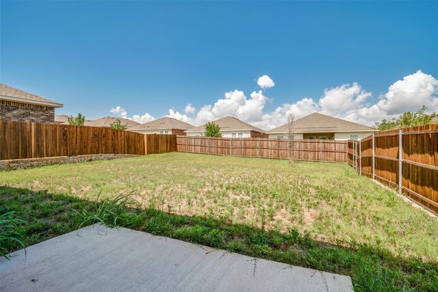 731 Yorkshire Drive, Lavon, TX 75166