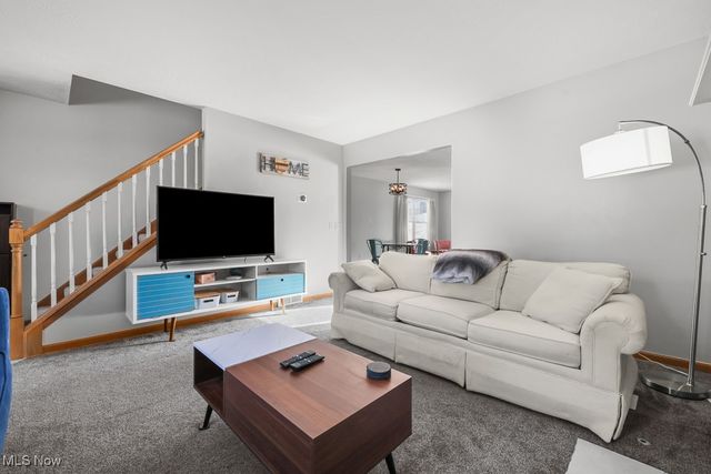 4464 Newcastle Cove, Brunswick, OH 44212