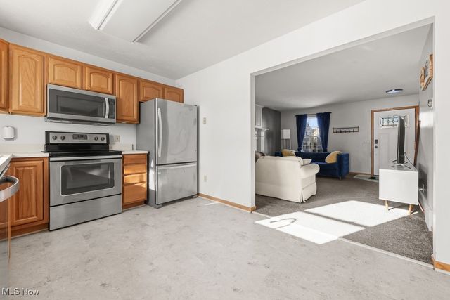 4464 Newcastle Cove, Brunswick, OH 44212