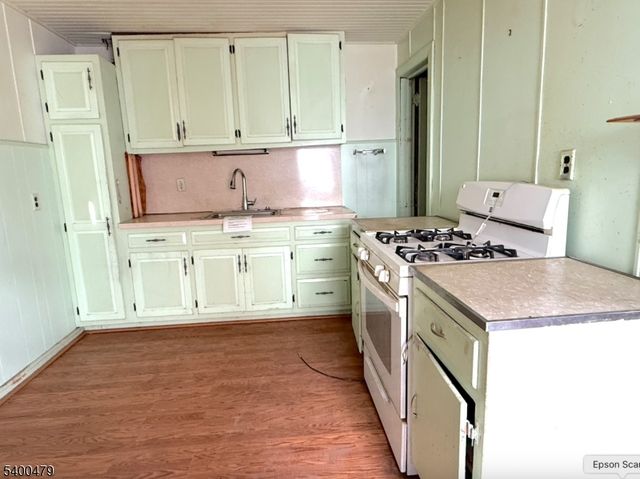 243 N 15Th St, Bloomfield Twp., NJ 07003