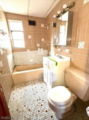 243 N 15Th St, Bloomfield Twp., NJ 07003