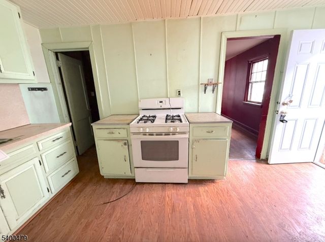 243 N 15Th St, Bloomfield Twp., NJ 07003