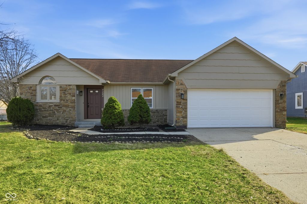 6935 Deerbrook Court, Indianapolis, IN 46214