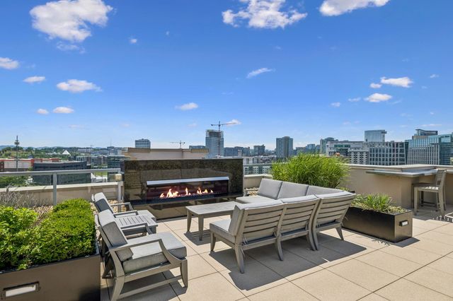 20 Rutledge St Apt 504, Nashville, TN 37210