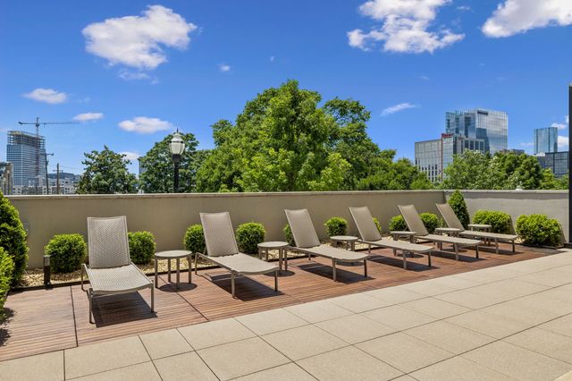 20 Rutledge St Apt 504, Nashville, TN 37210