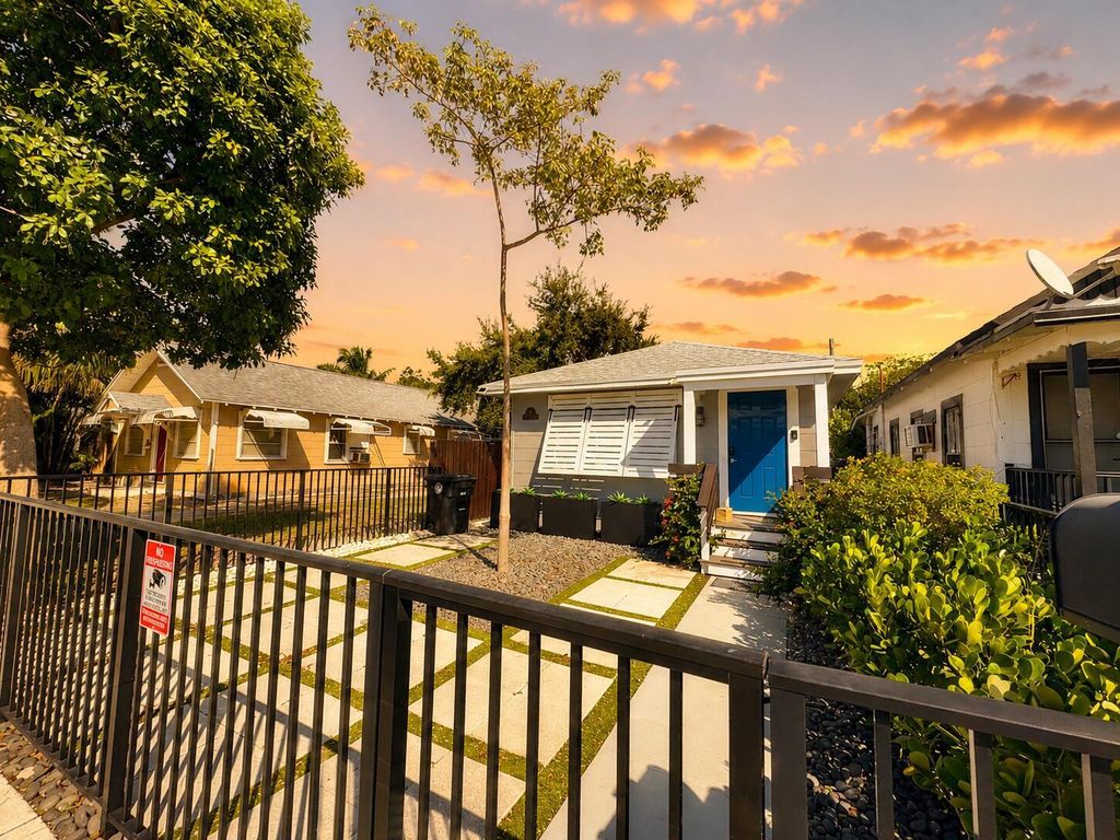 322 S L Street, Lake Worth Beach, FL 33460