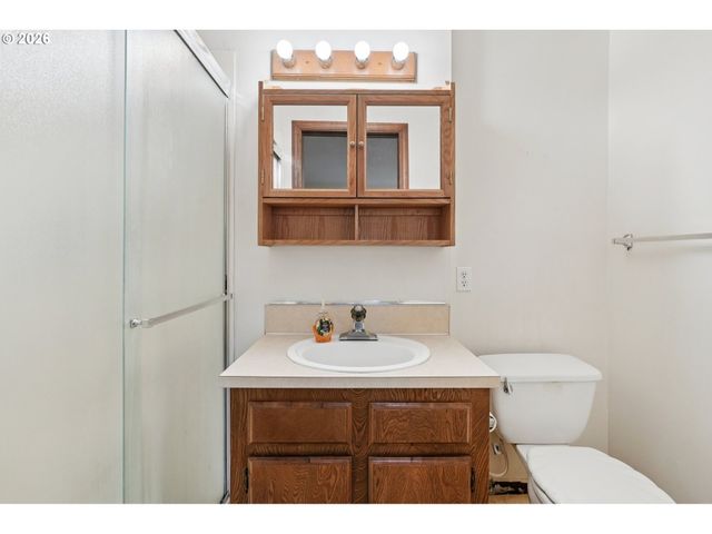 6695 Sw 172ND Ave, Beaverton, OR 97007