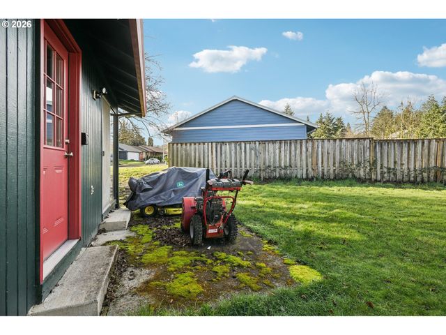 6695 Sw 172ND Ave, Beaverton, OR 97007