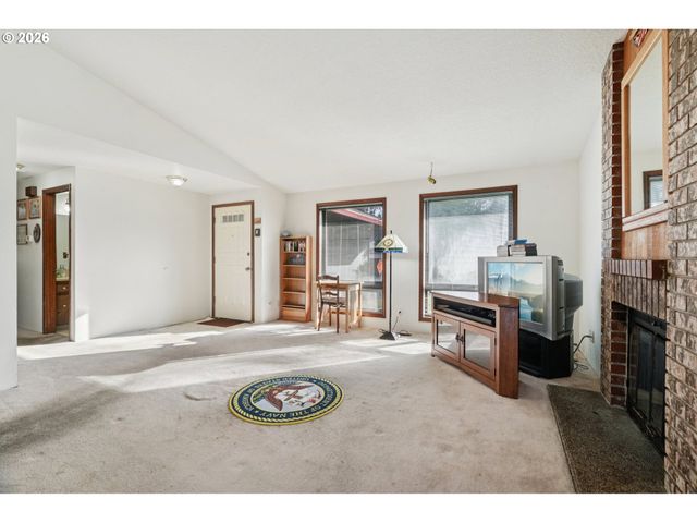 6695 Sw 172ND Ave, Beaverton, OR 97007