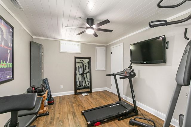 8120 Wellington Boulevard, Johnston, IA 50131
