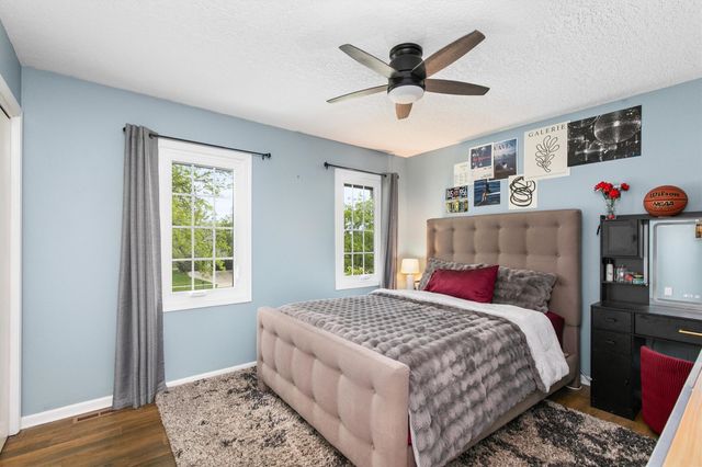 8120 Wellington Boulevard, Johnston, IA 50131