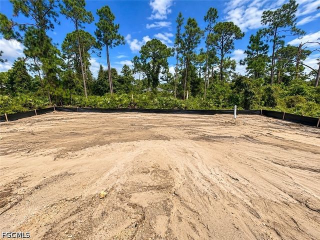 1011 Lakeside DR, Lehigh Acres, FL 33974