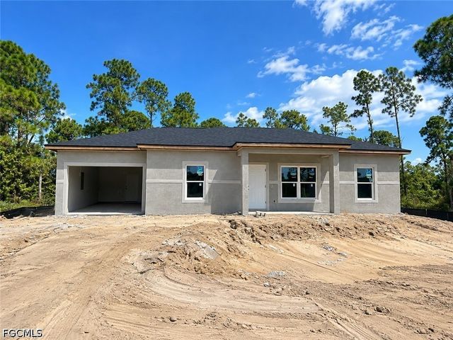 1011 Lakeside DR, Lehigh Acres, FL 33974