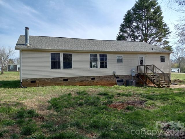 130 Gray Fox Drive, Lawndale, NC 28090