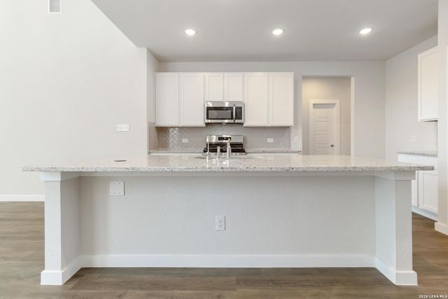 5926 Willow Point Blvd, San Antonio, TX 78219