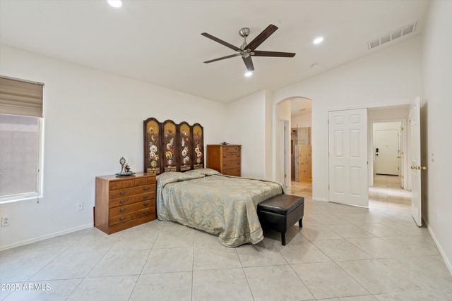 7664 W DONALD Drive, Peoria, AZ 85383