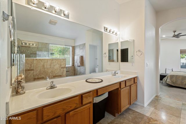 7664 W DONALD Drive, Peoria, AZ 85383