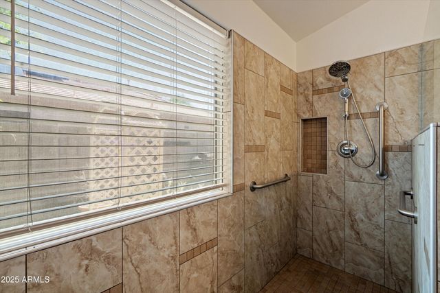 7664 W DONALD Drive, Peoria, AZ 85383