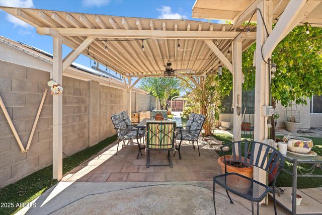 7664 W DONALD Drive, Peoria, AZ 85383