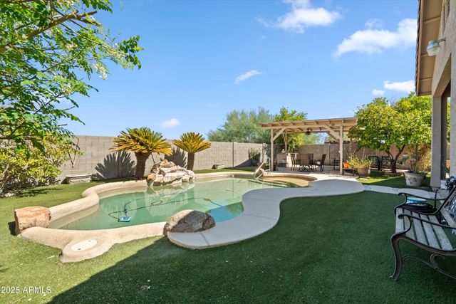 7664 W DONALD Drive, Peoria, AZ 85383