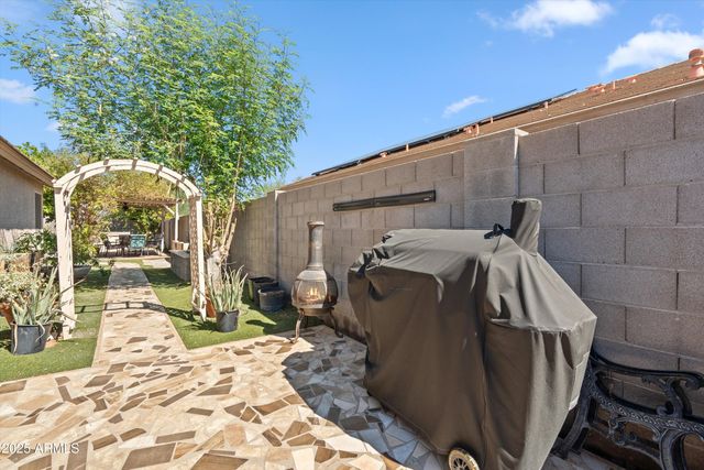 7664 W DONALD Drive, Peoria, AZ 85383