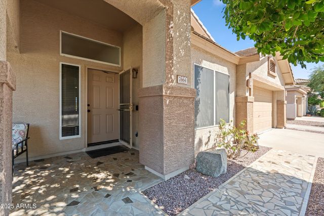 7664 W DONALD Drive, Peoria, AZ 85383