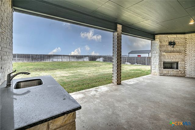 9110 Woodbine Drive, Temple, TX 76502