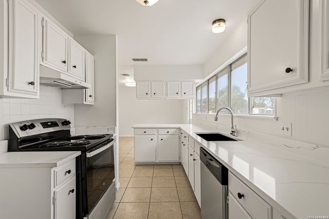 2911 EAGLE RDG, San Antonio, TX 78228
