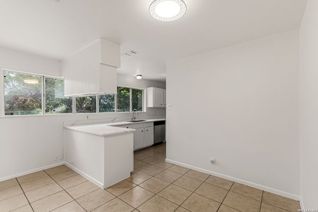 2911 EAGLE RDG, San Antonio, TX 78228