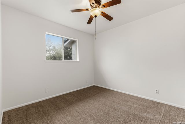 2911 EAGLE RDG, San Antonio, TX 78228