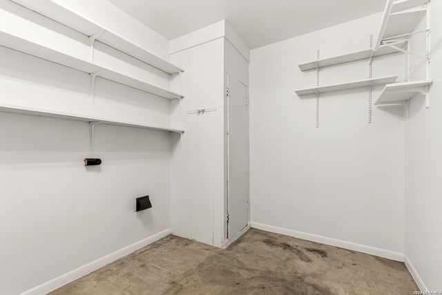 2911 EAGLE RDG, San Antonio, TX 78228