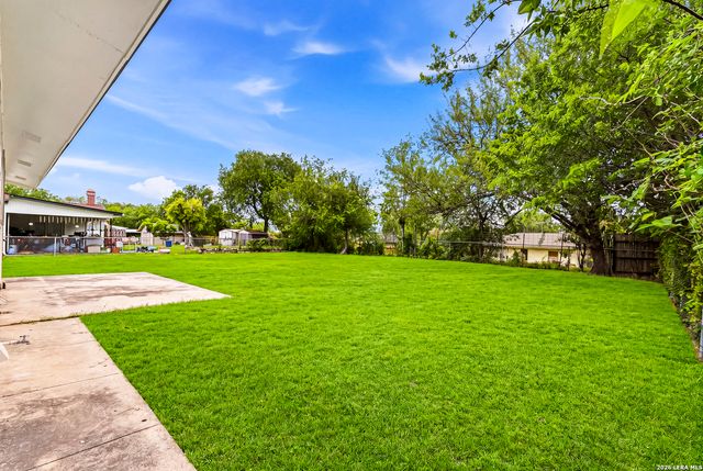 2911 EAGLE RDG, San Antonio, TX 78228