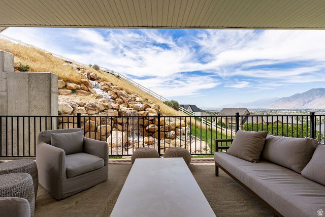 2598 S HAWK DR, Spanish Fork, UT 84660