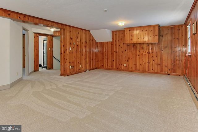 5619 WHARTON LN, Centreville, VA 20120