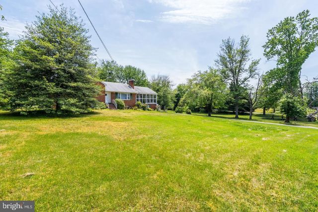 5619 WHARTON LN, Centreville, VA 20120