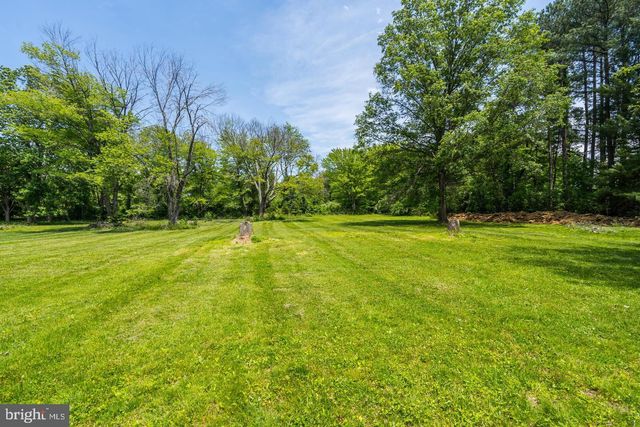 5619 WHARTON LN, Centreville, VA 20120