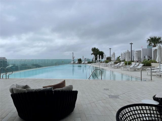 300 Biscayne Boulevard Way 1006E, Miami, FL 33131