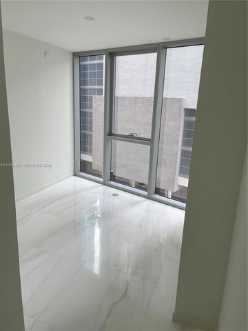 300 Biscayne Boulevard Way 1006E, Miami, FL 33131