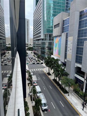 300 Biscayne Boulevard Way 1006E, Miami, FL 33131