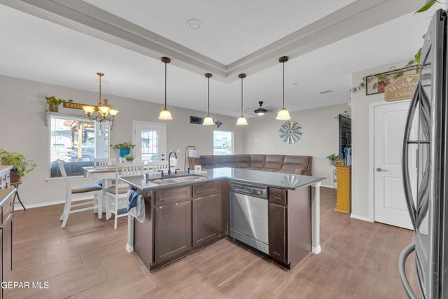 2165 WILLIAM WOOLVERTON, El Paso, TX 79938