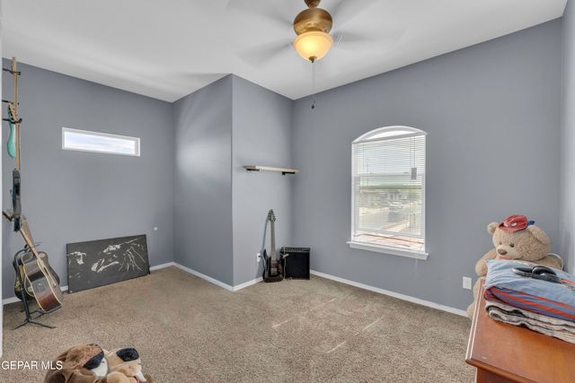 2165 WILLIAM WOOLVERTON, El Paso, TX 79938